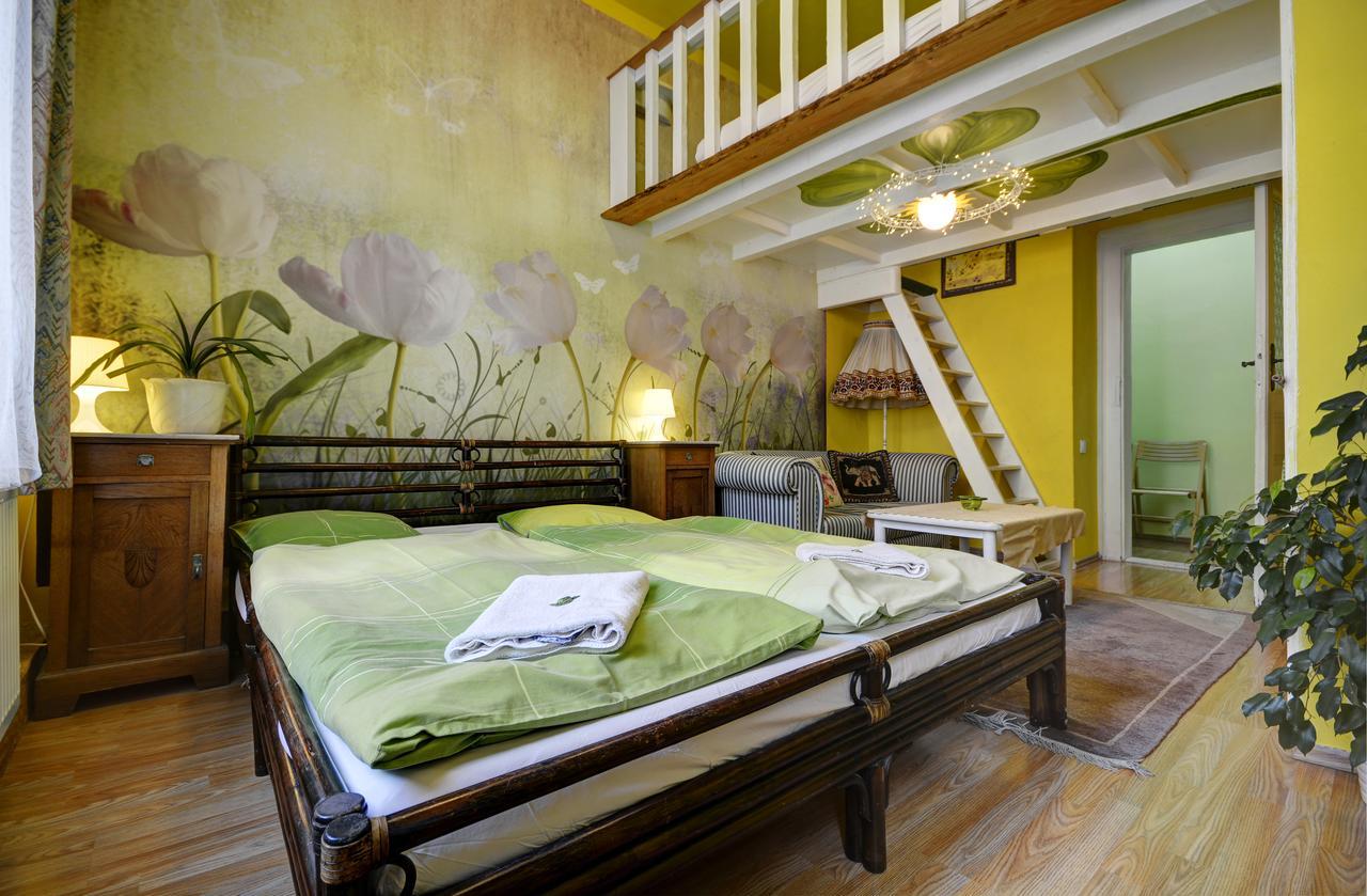 Artharmony Pension & Hostel Praga Exterior foto